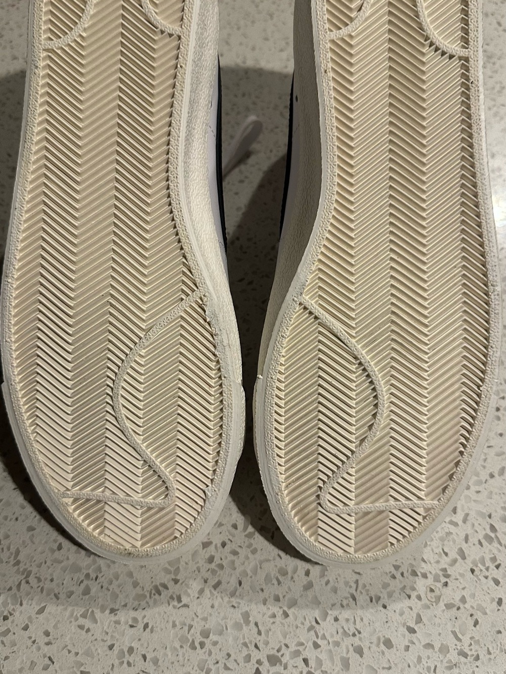 Nike White Black Blazer Mid with Pink Tongue and Yellow Heel Tab - Picture 2 of 5